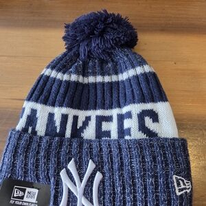 New York Yankees New Era Dark Blue Knit Beanie. New